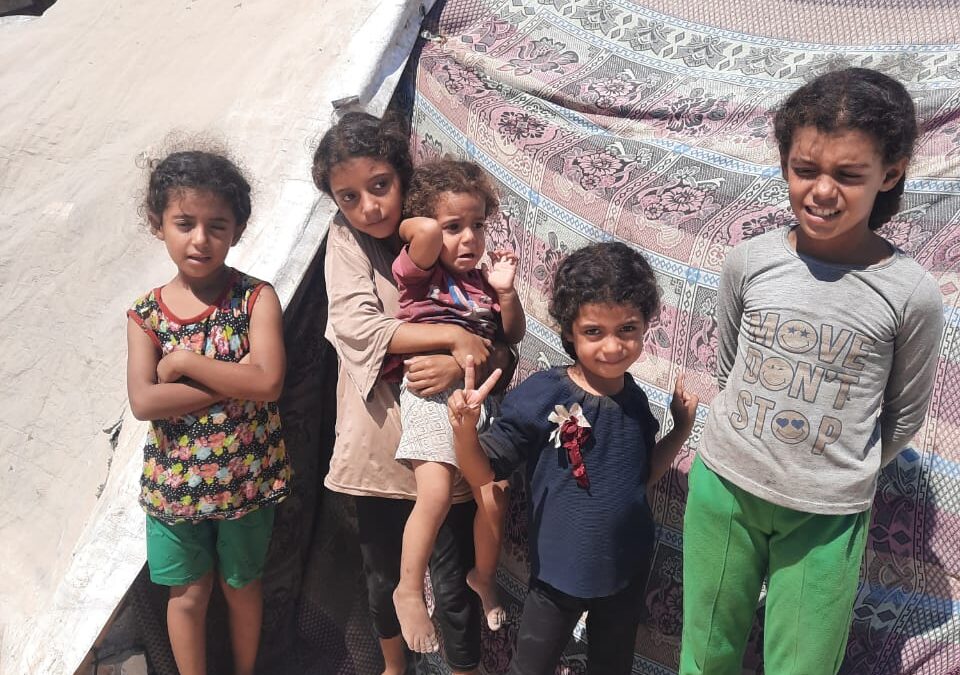 Τα παιδιά που δεν φεύγουν ποτέ από τη Γάζα